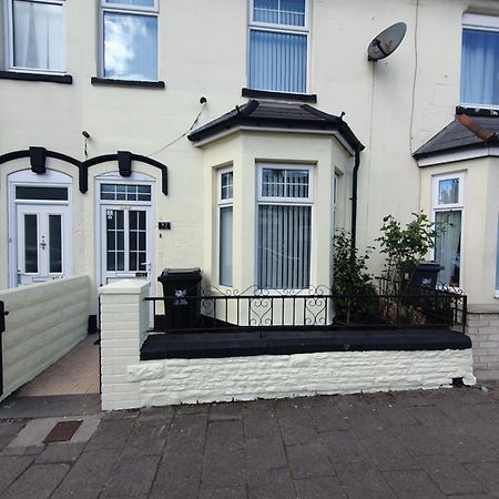 Private Double Room In Cardiff Exterior foto