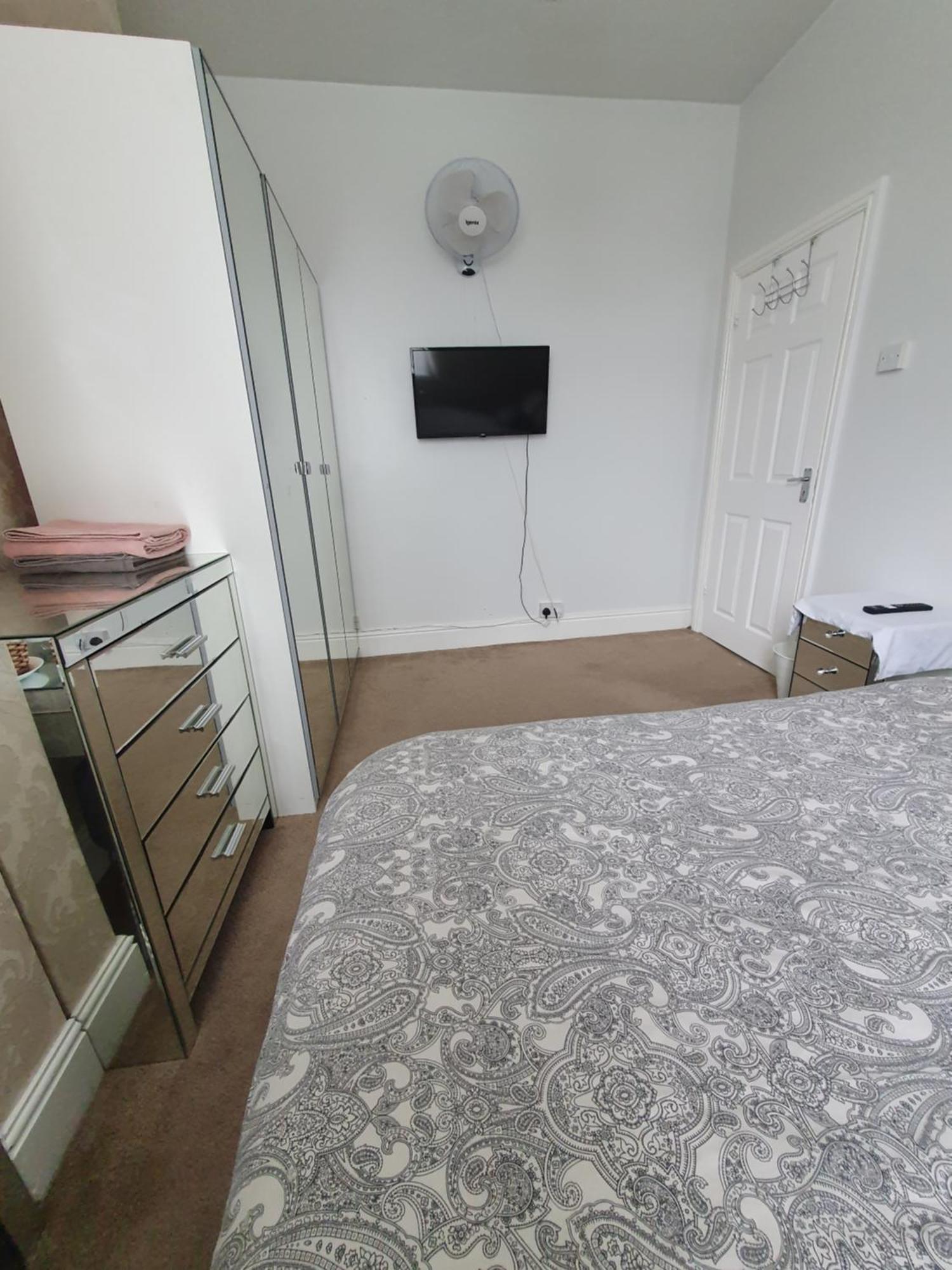 Private Double Room In Cardiff Exterior foto
