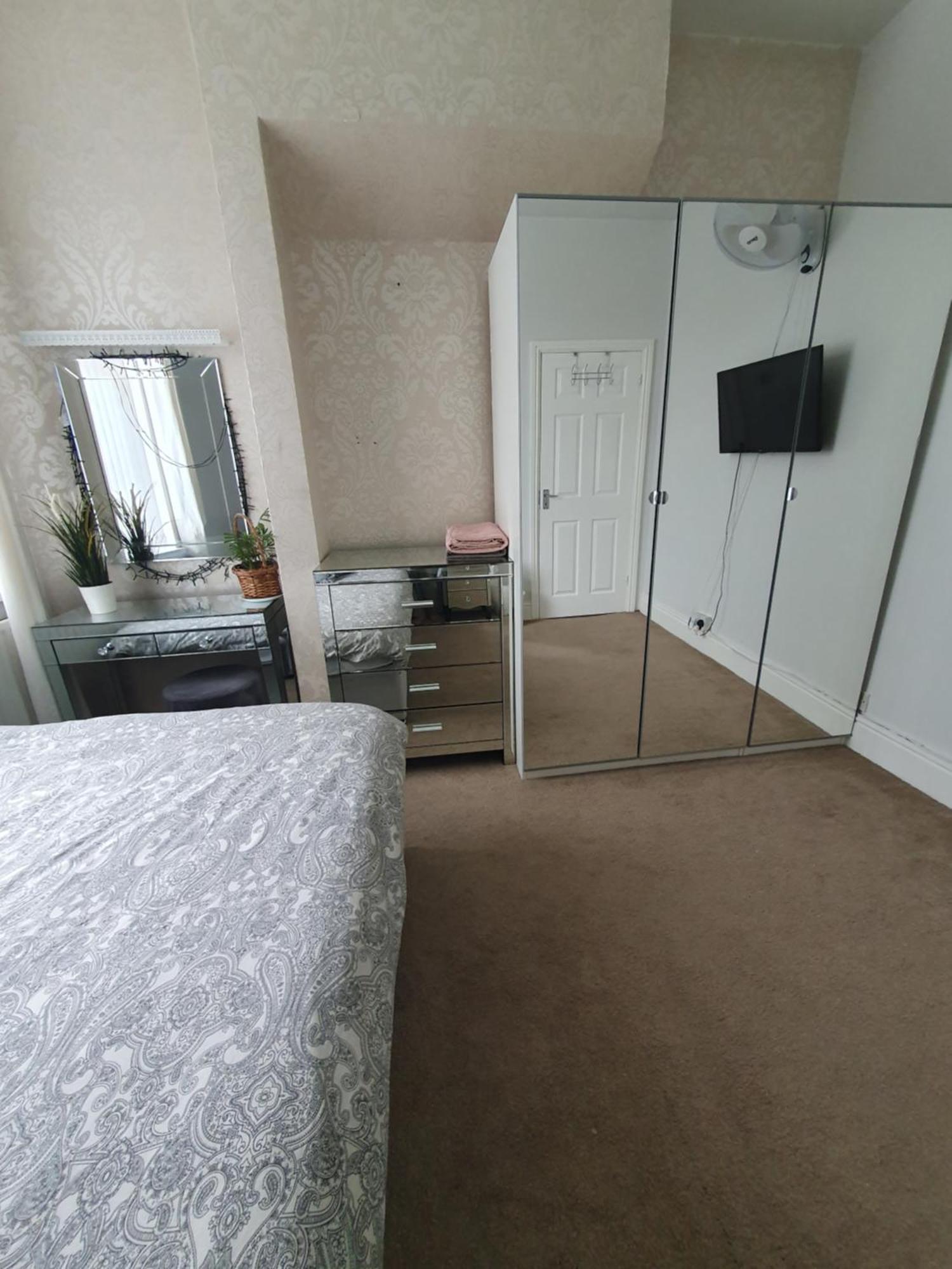 Private Double Room In Cardiff Exterior foto